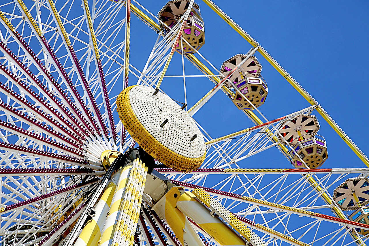 ferris wheel manege height free photo