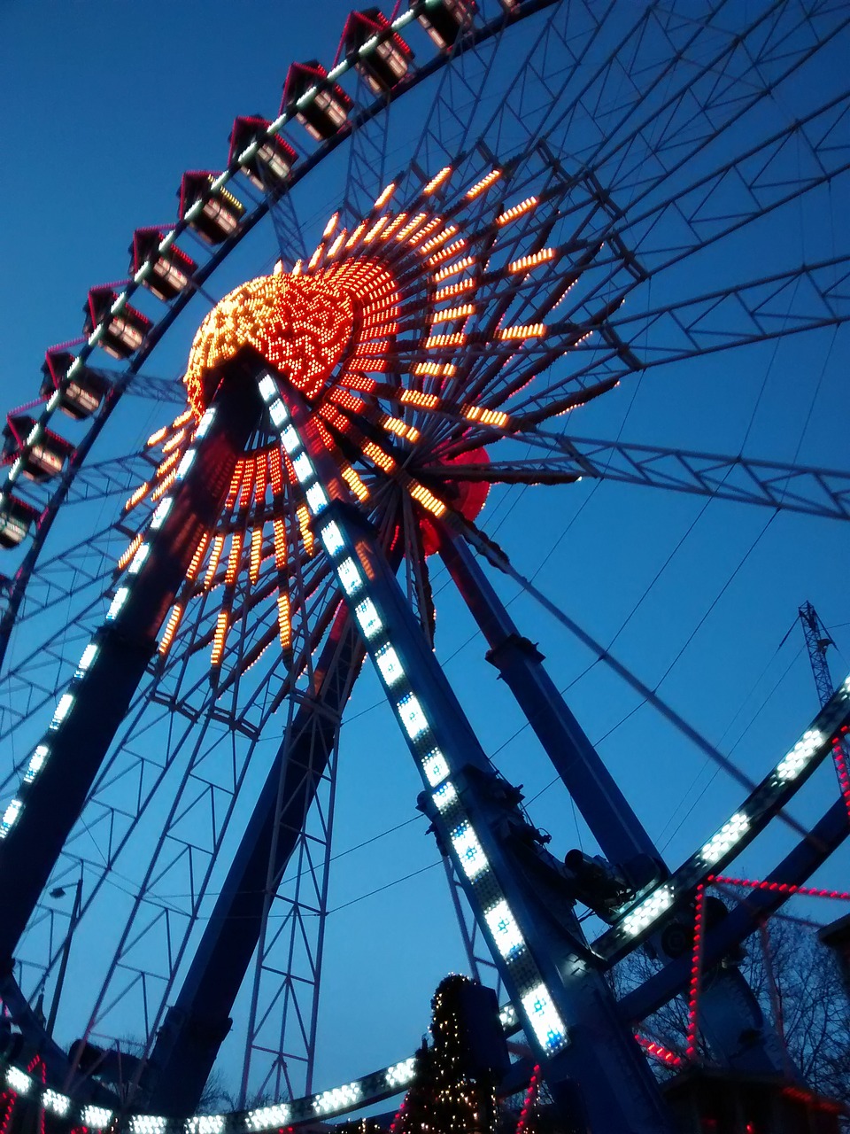 ferris wheel christmas market evening free photo