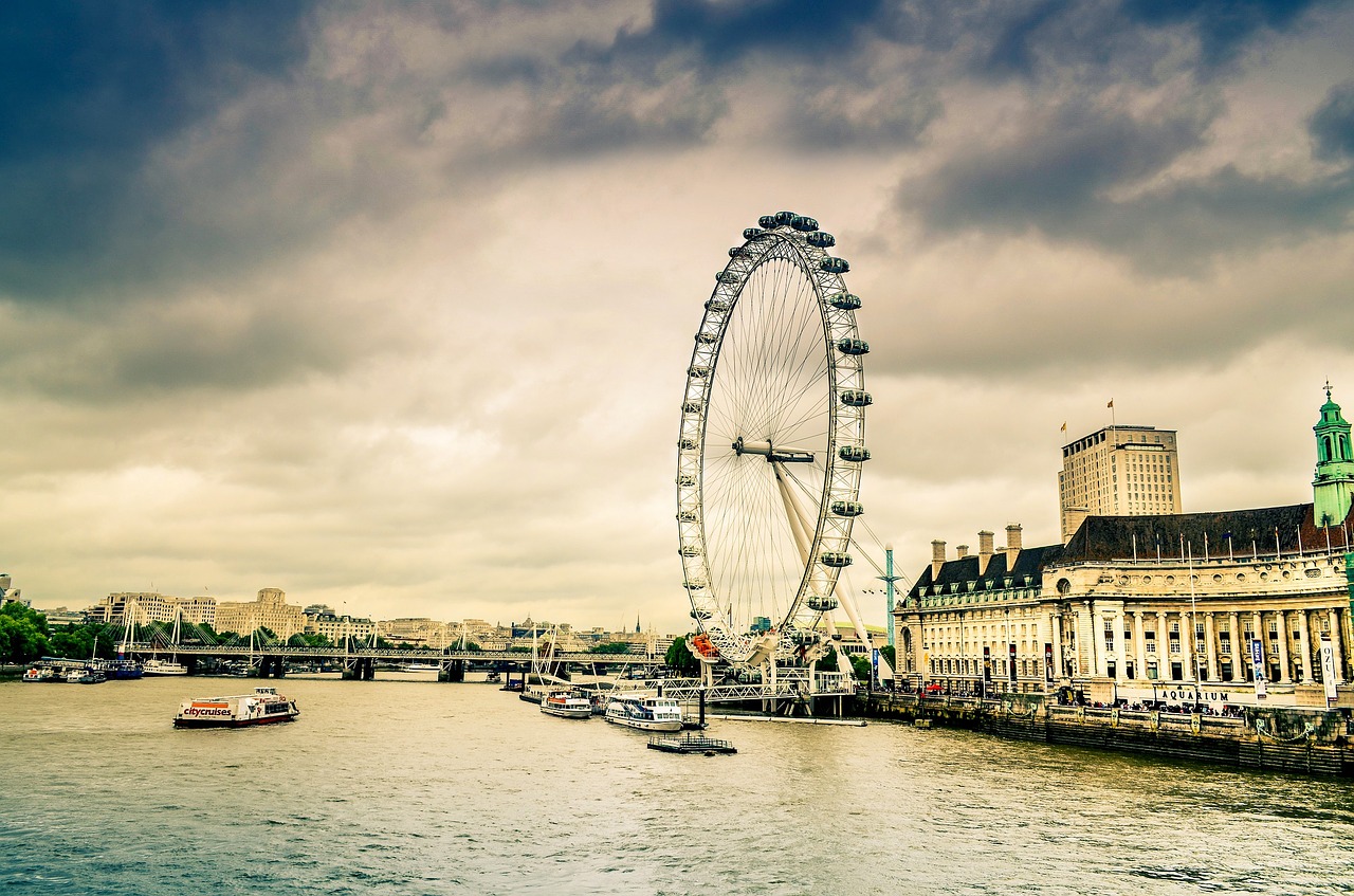 ferris wheel amusement park architecture free photo