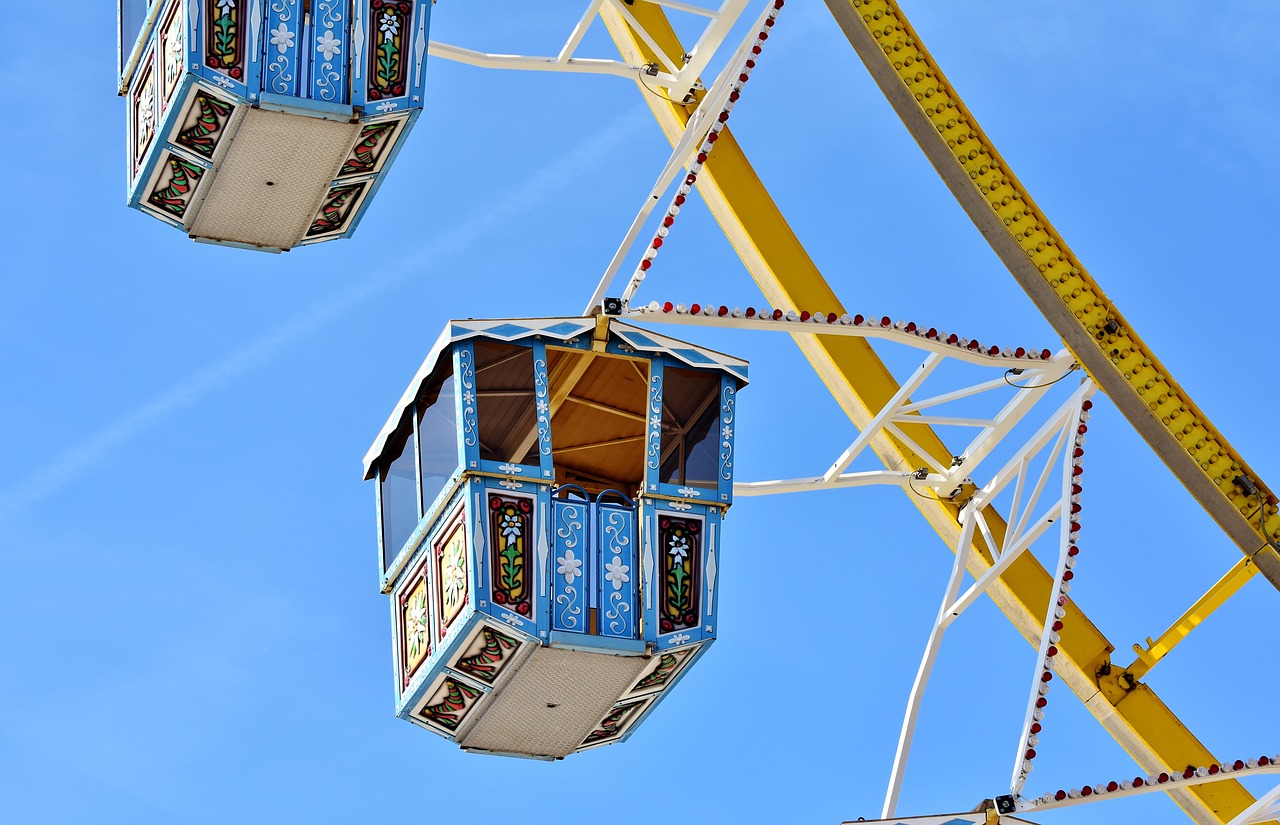 ferris wheel  fair  oktoberfest free photo