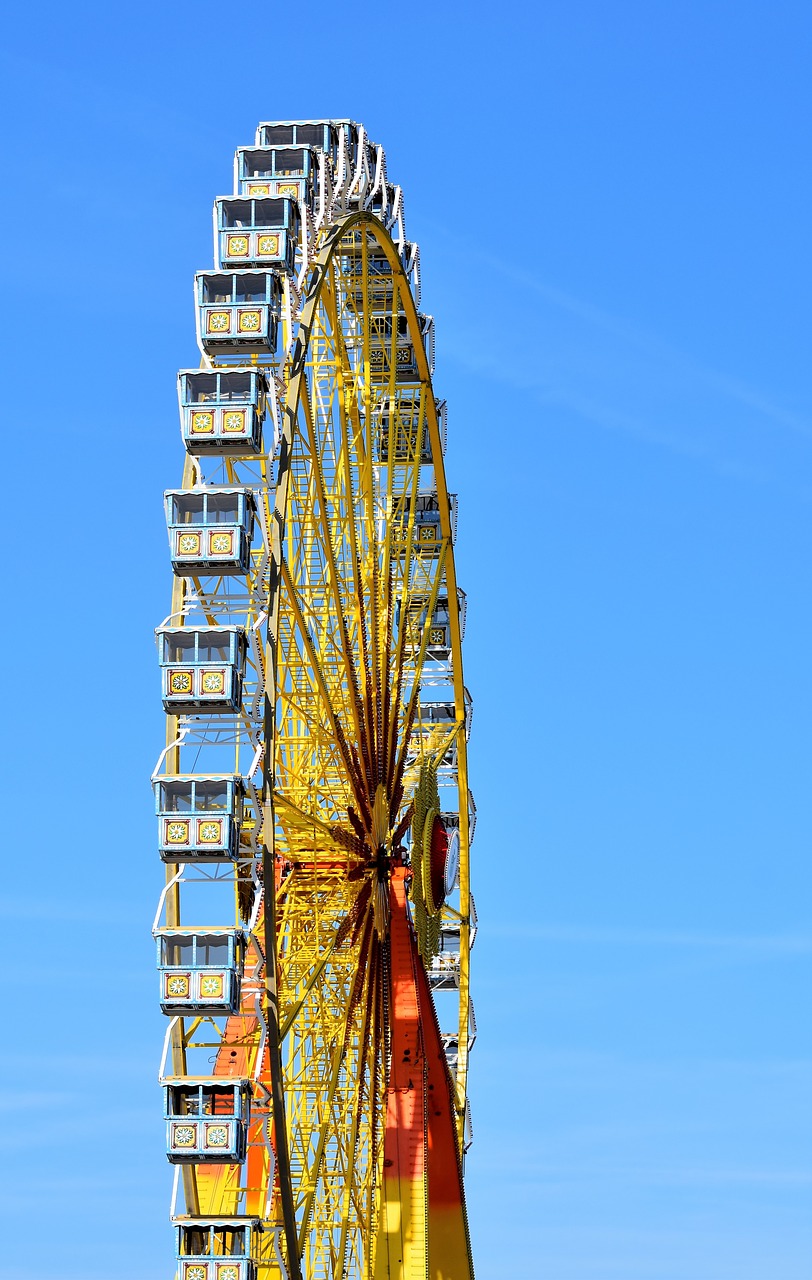 ferris wheel  fair  oktoberfest free photo