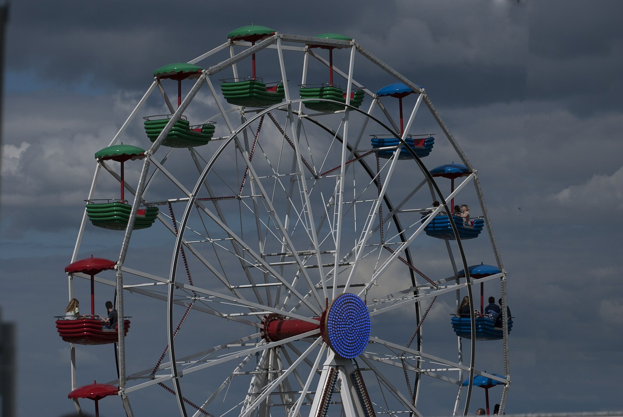 ferris wheel funfair clouds free photo