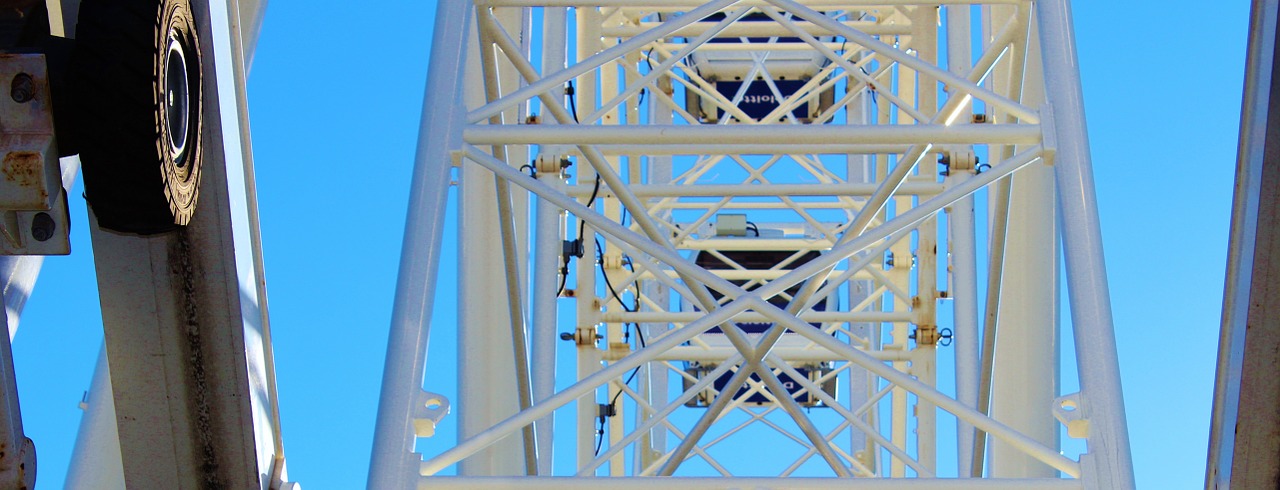 ferris wheel gondolas construction free photo