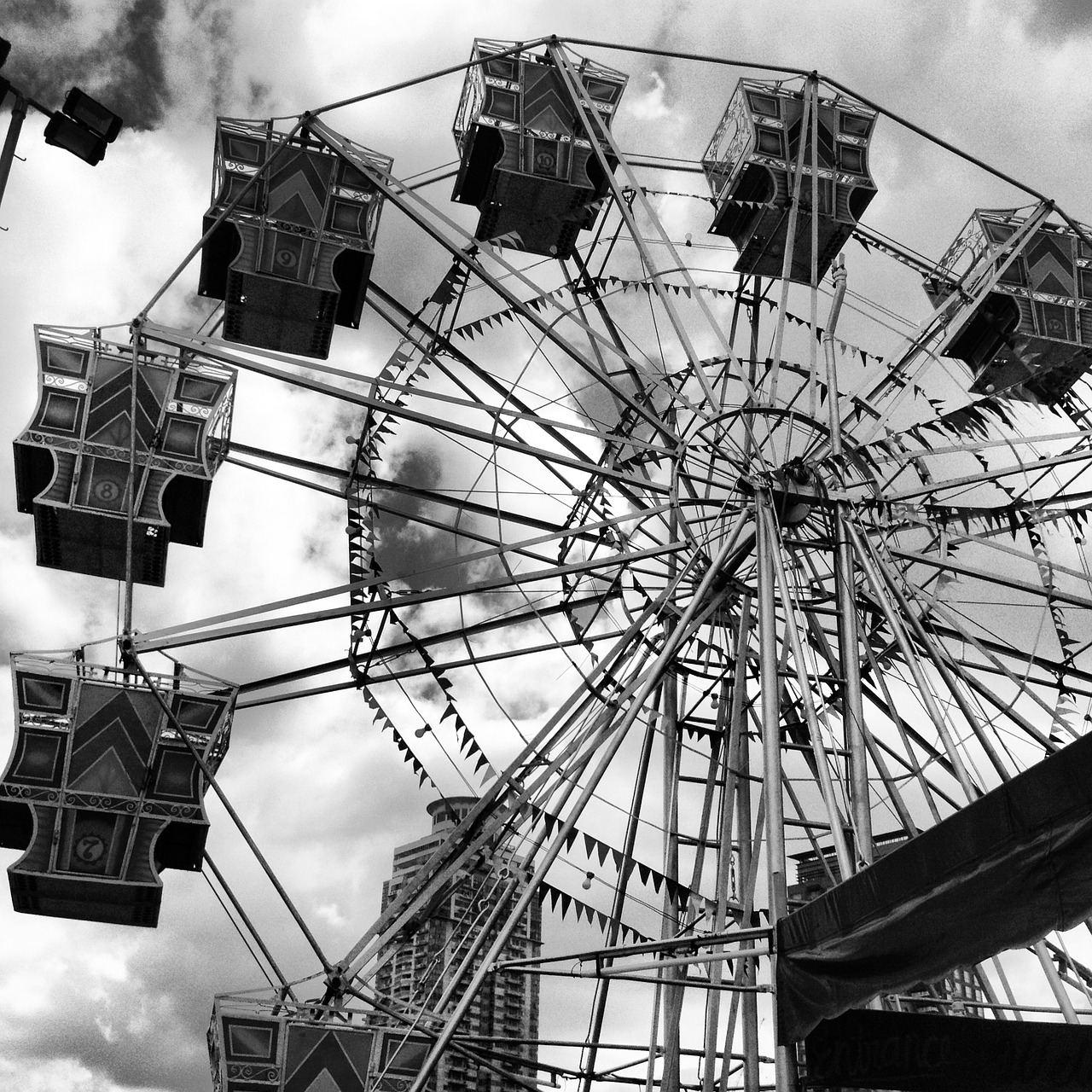 ferris wheel amusement park theme park free photo