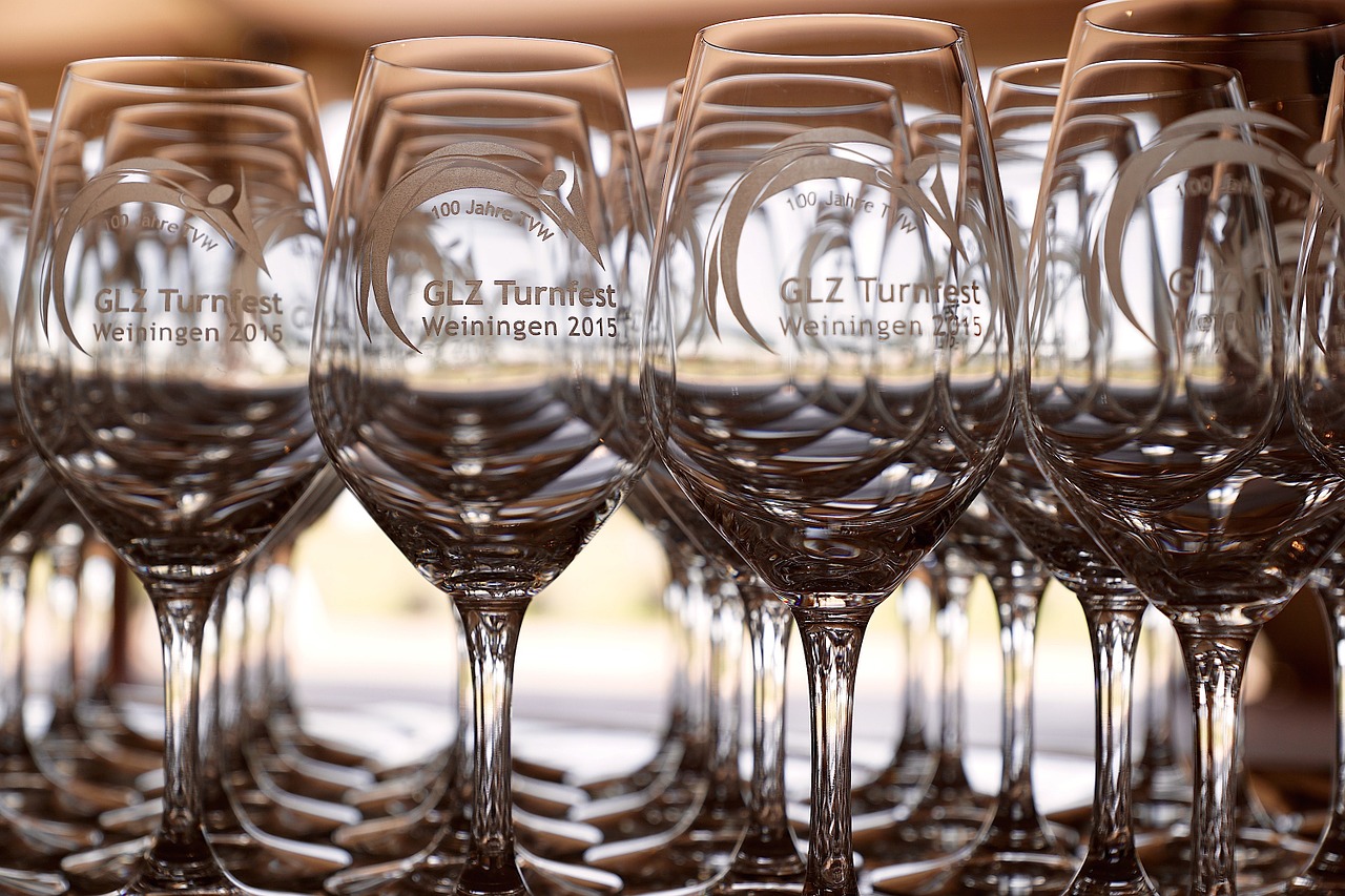 festival wine glasses contours free photo