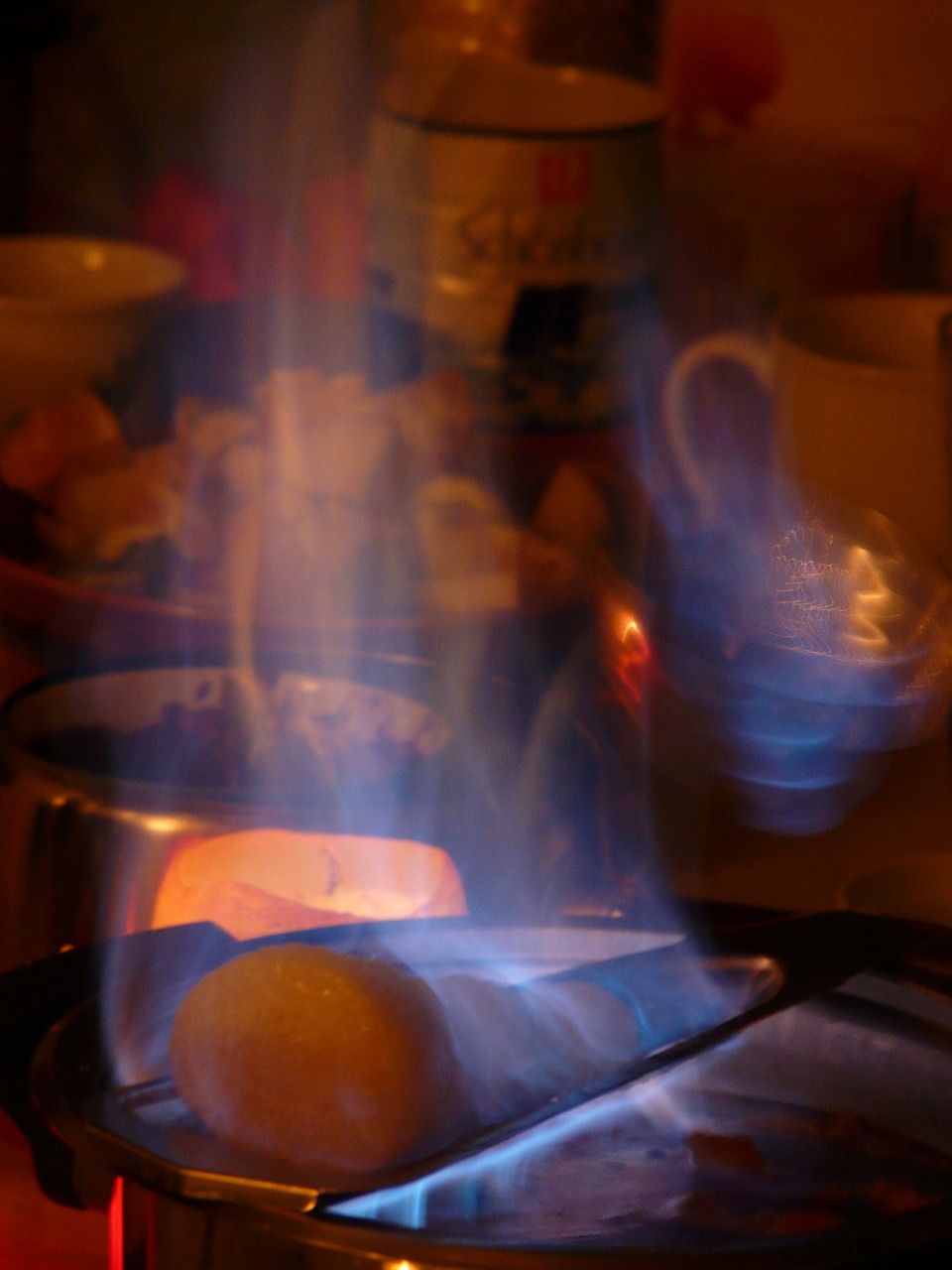feuerzangenbowle fire flame free photo