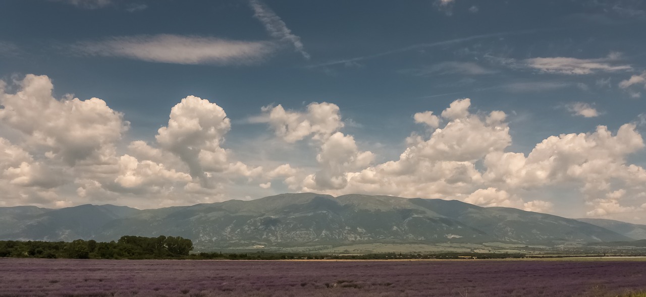 field mountains near kalofera free photo