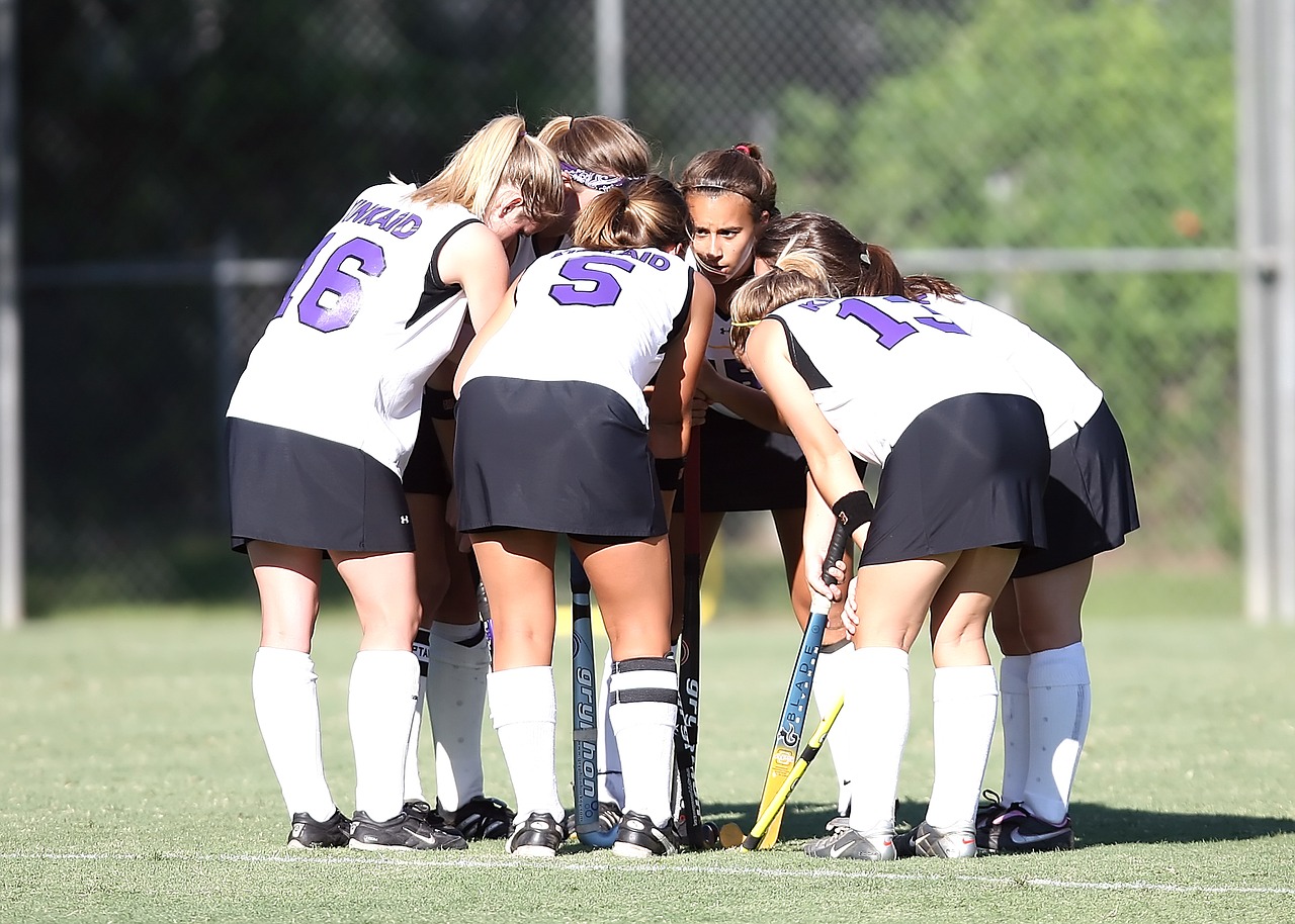 field hockey team girls free photo