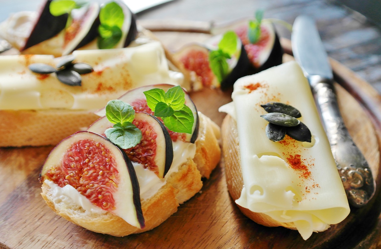 fig  cheese  bread free photo