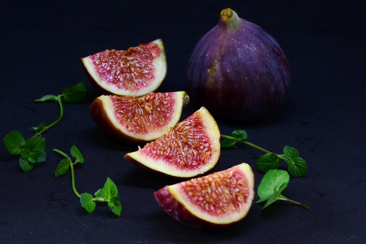 fig  sliced  dessert free photo