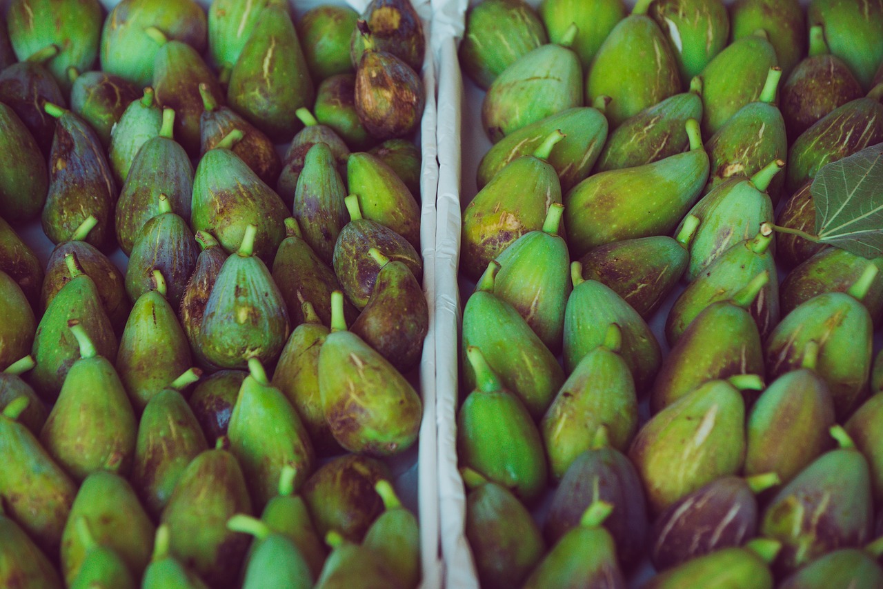 figs  market  market stall free photo