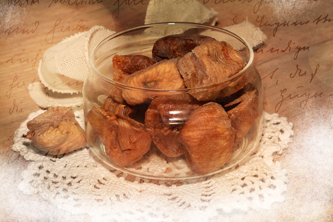 figs dried figs healthy free photo