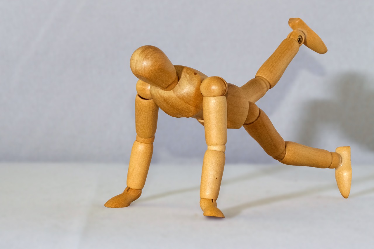 figure man push-up free photo