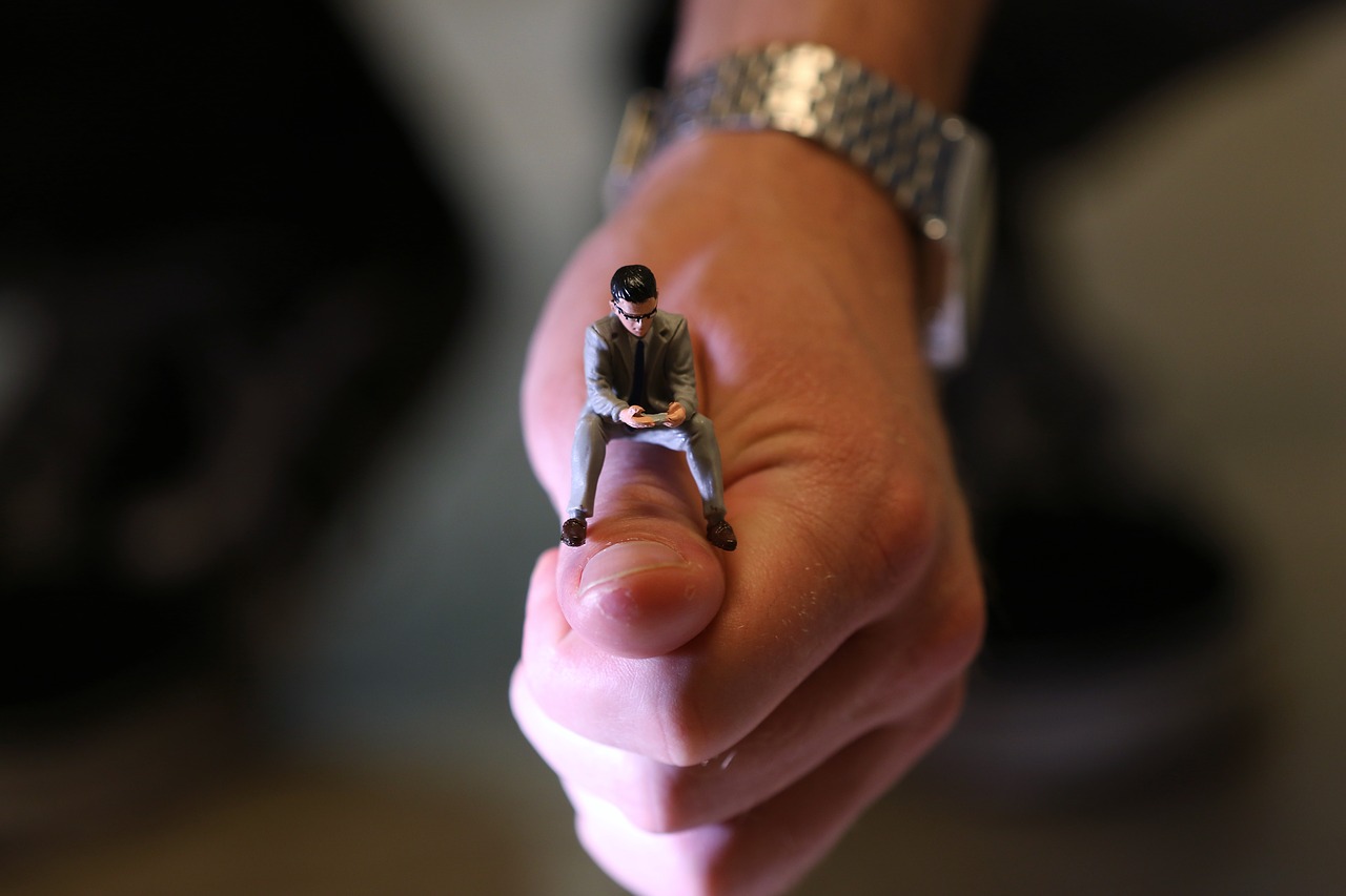 figure miniature hands free photo