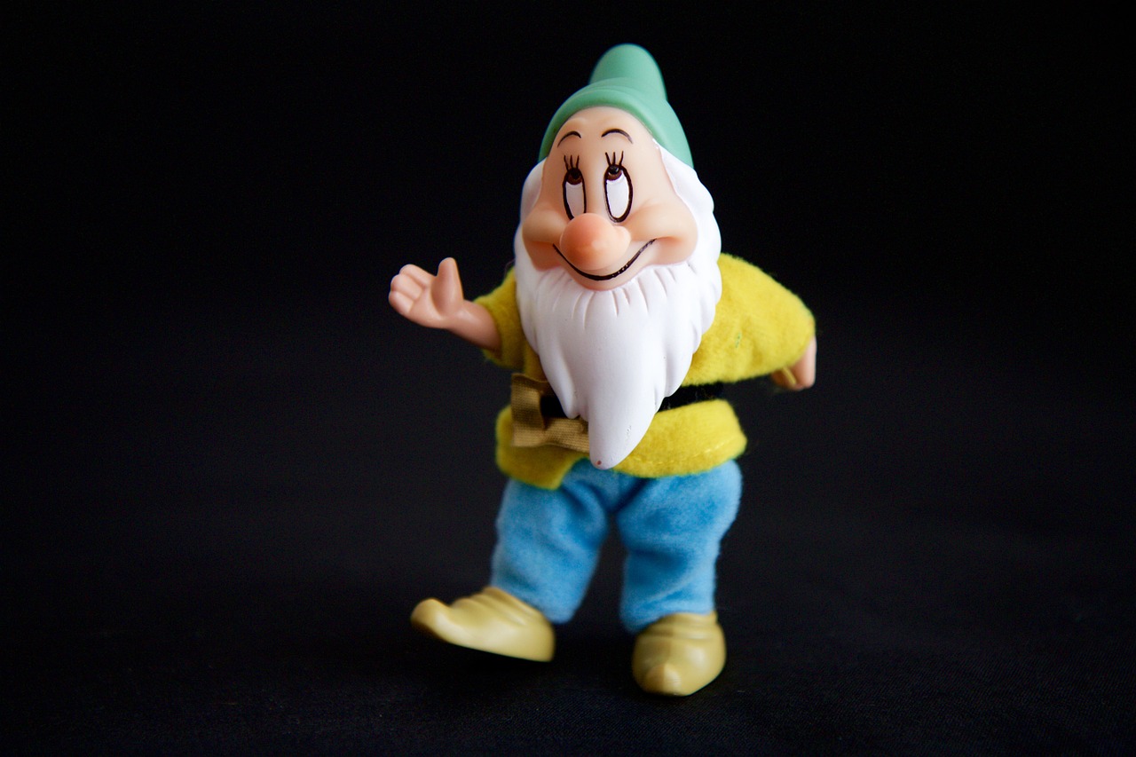 figure smurf gesture free photo