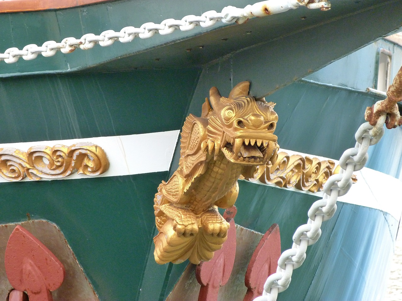 figurehead dragon boat free photo