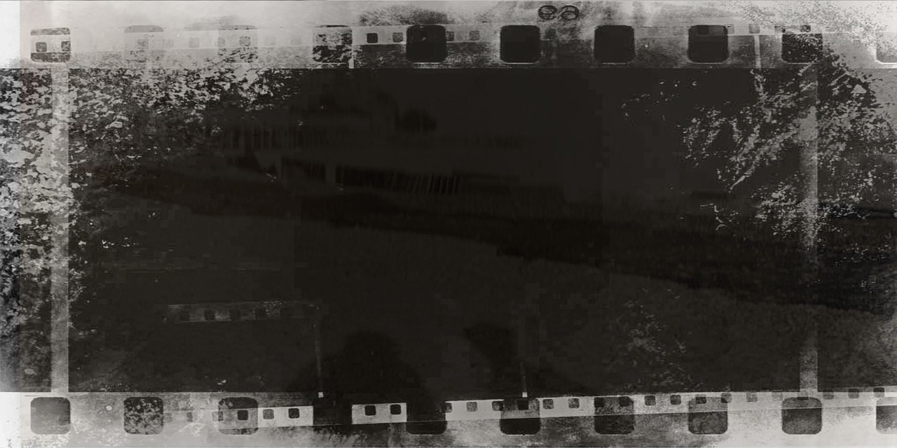 film double exposure horror free photo