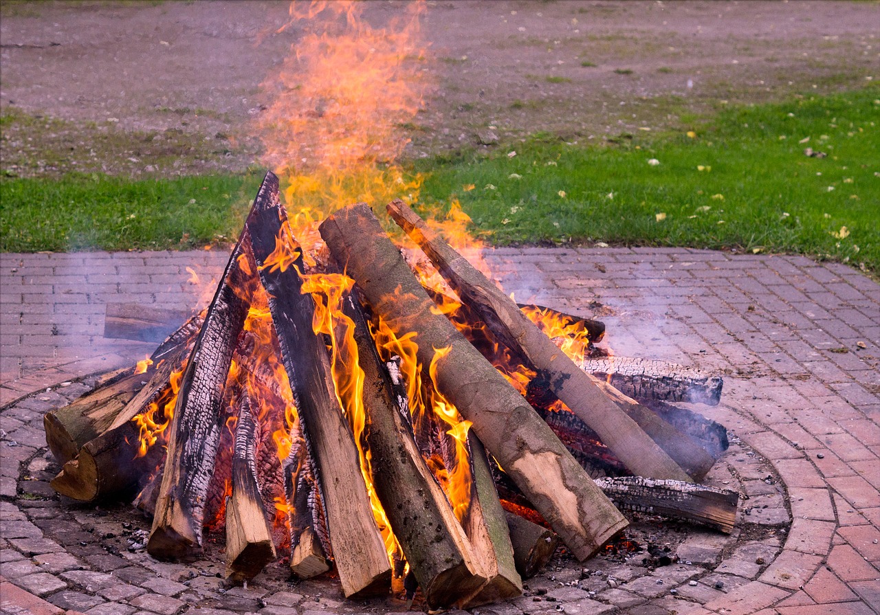 fire hot wood free photo