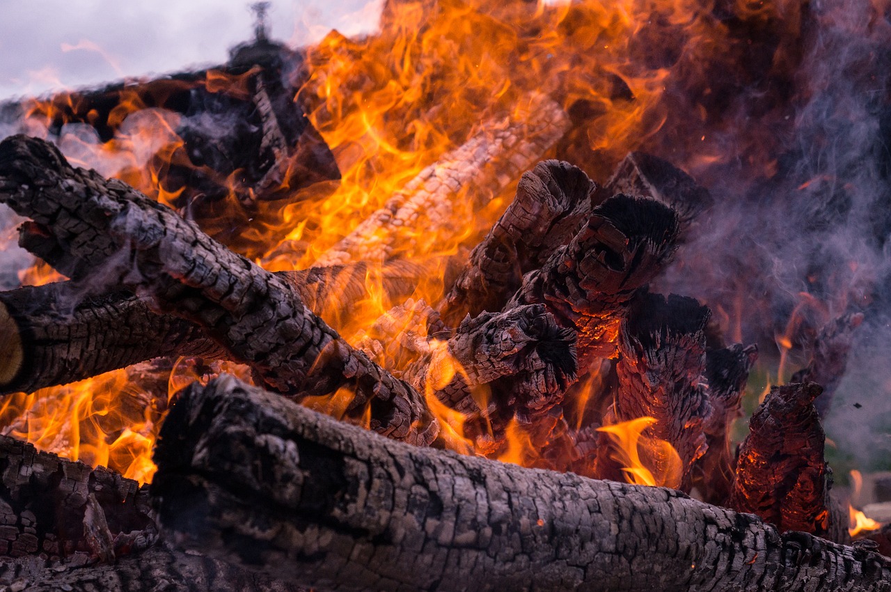 fire hot wood free photo
