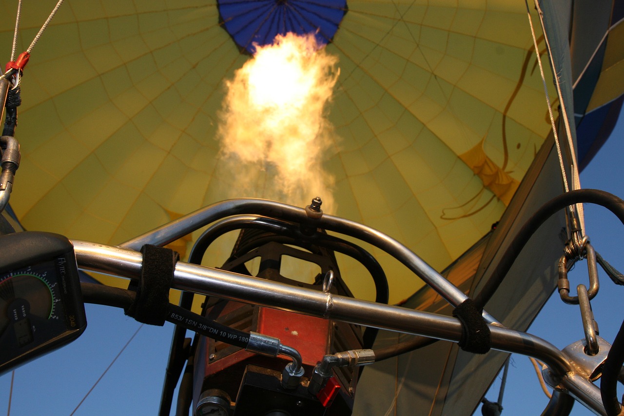 fire balloon flight free photo