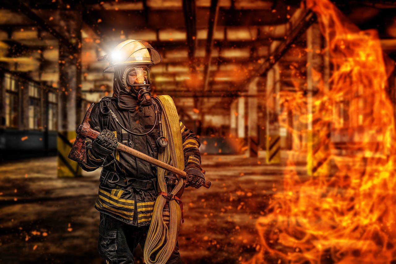 fire  fire fighter  helm free photo