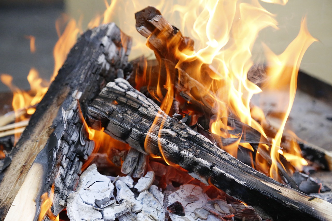 fire firewood combs thread cutting free photo