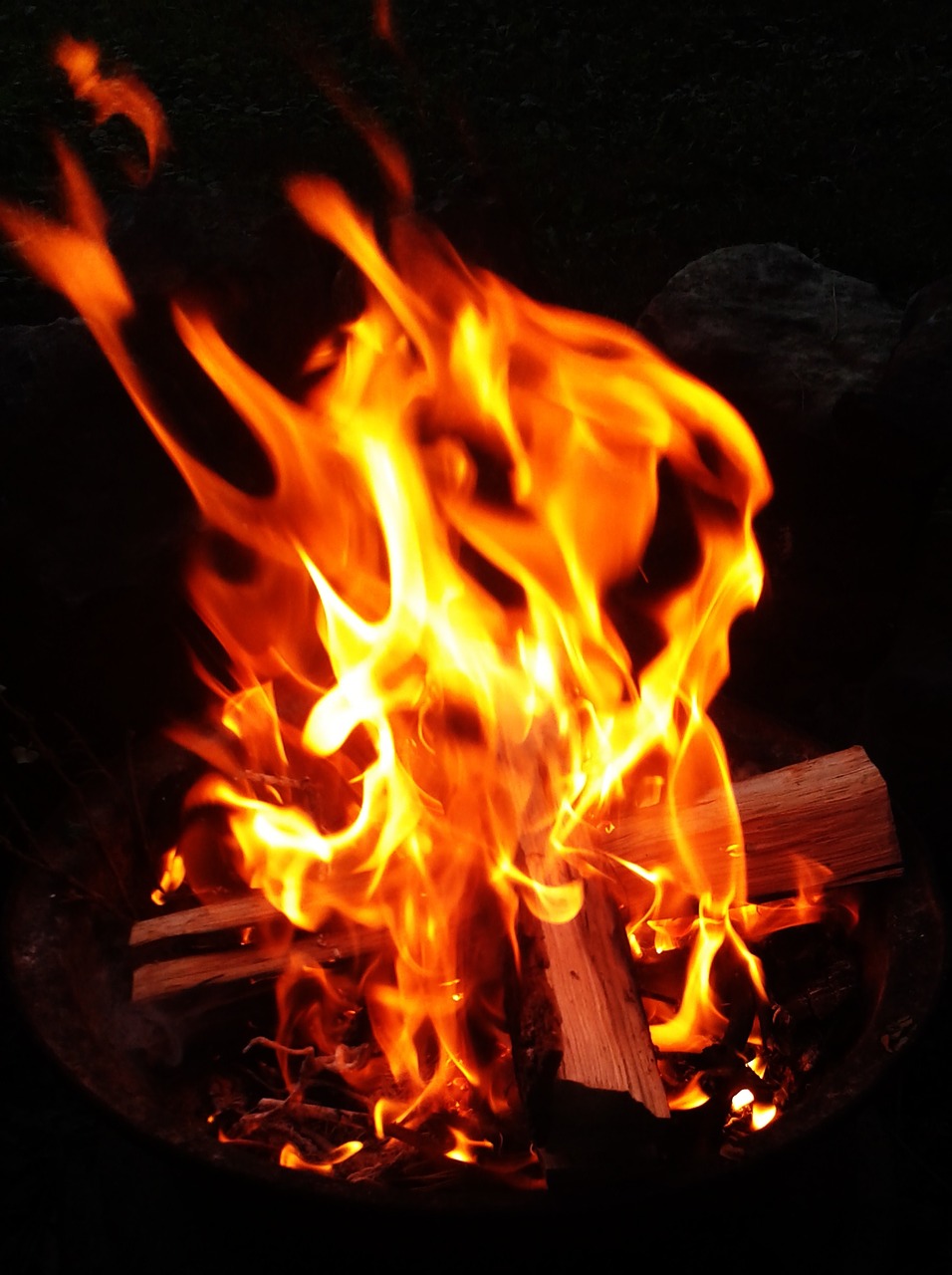 fire campfire sky free photo