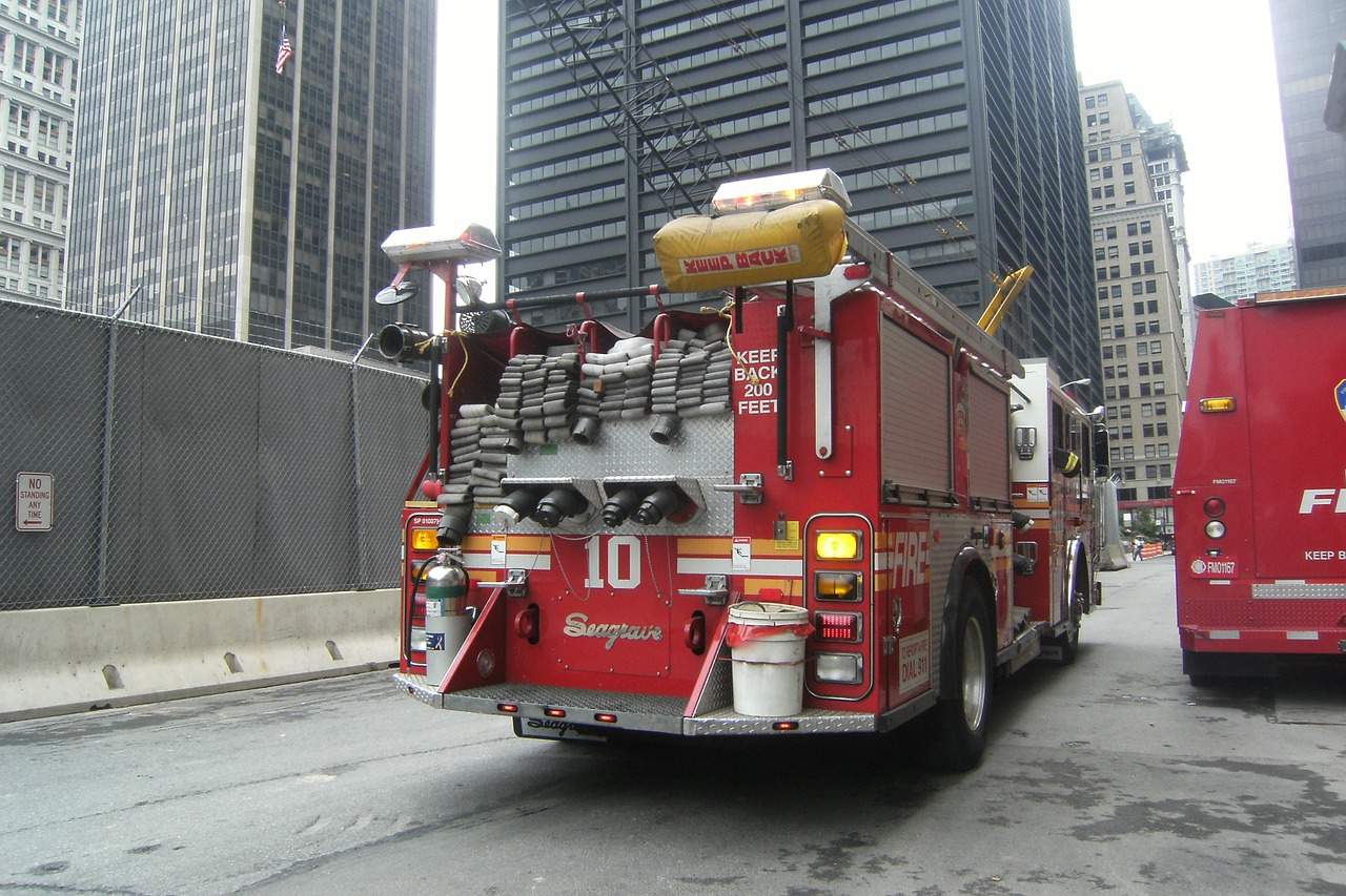 firefighters fire truck new york free photo