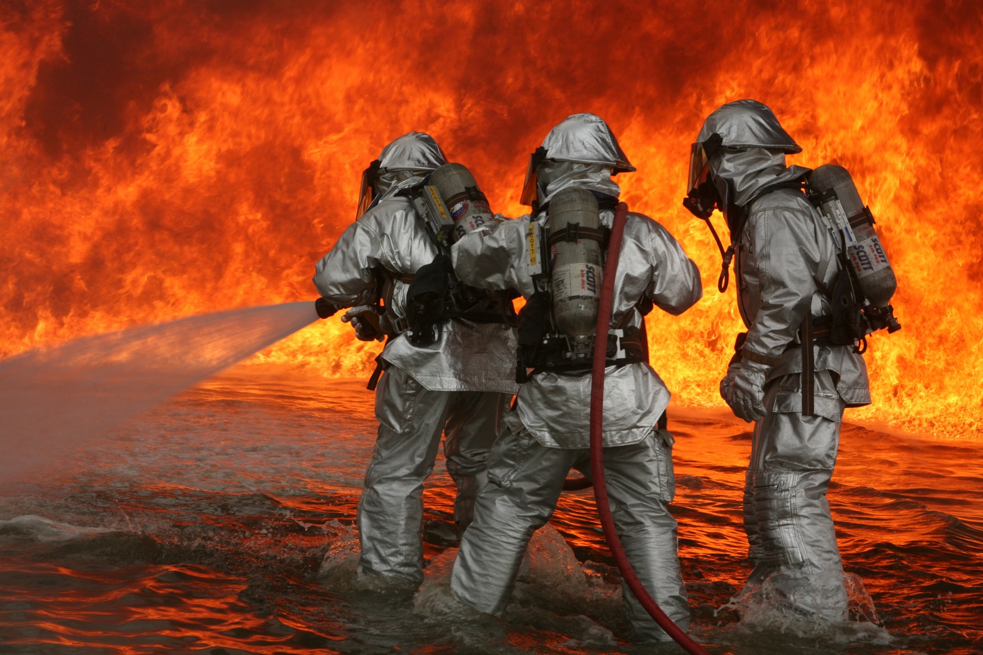 firefighter training simulated free photo