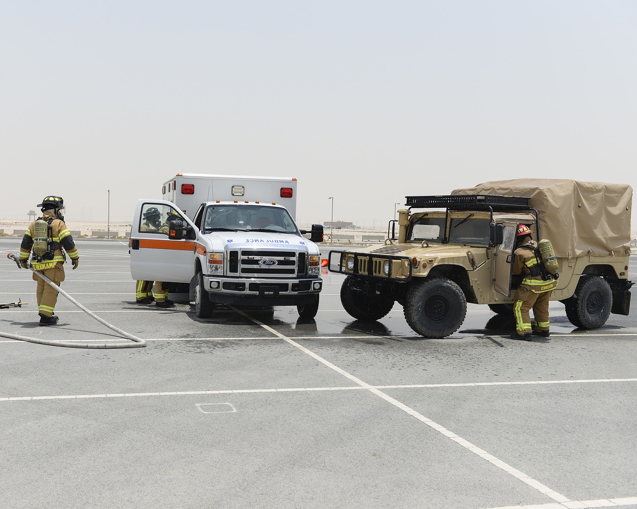 firefighting training humvee free photo