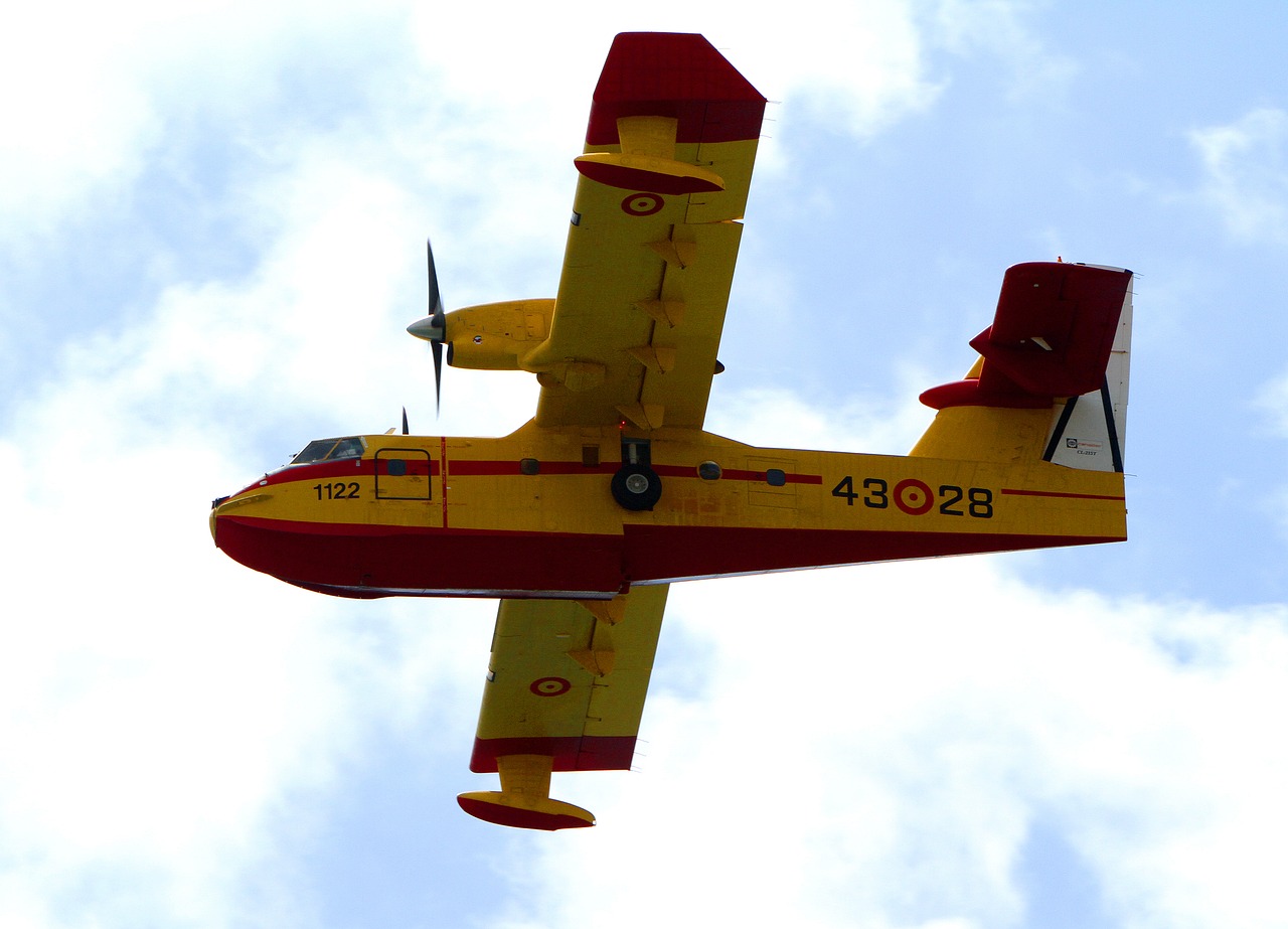 firefighting plane plane marbella spain free photo