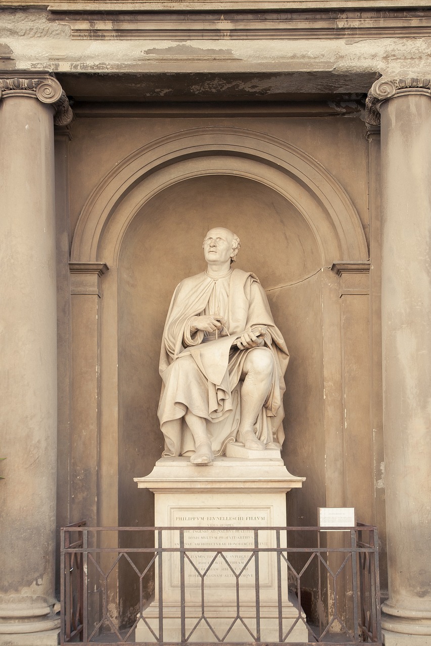 firenze  sculpture  filippo brunelleschi free photo