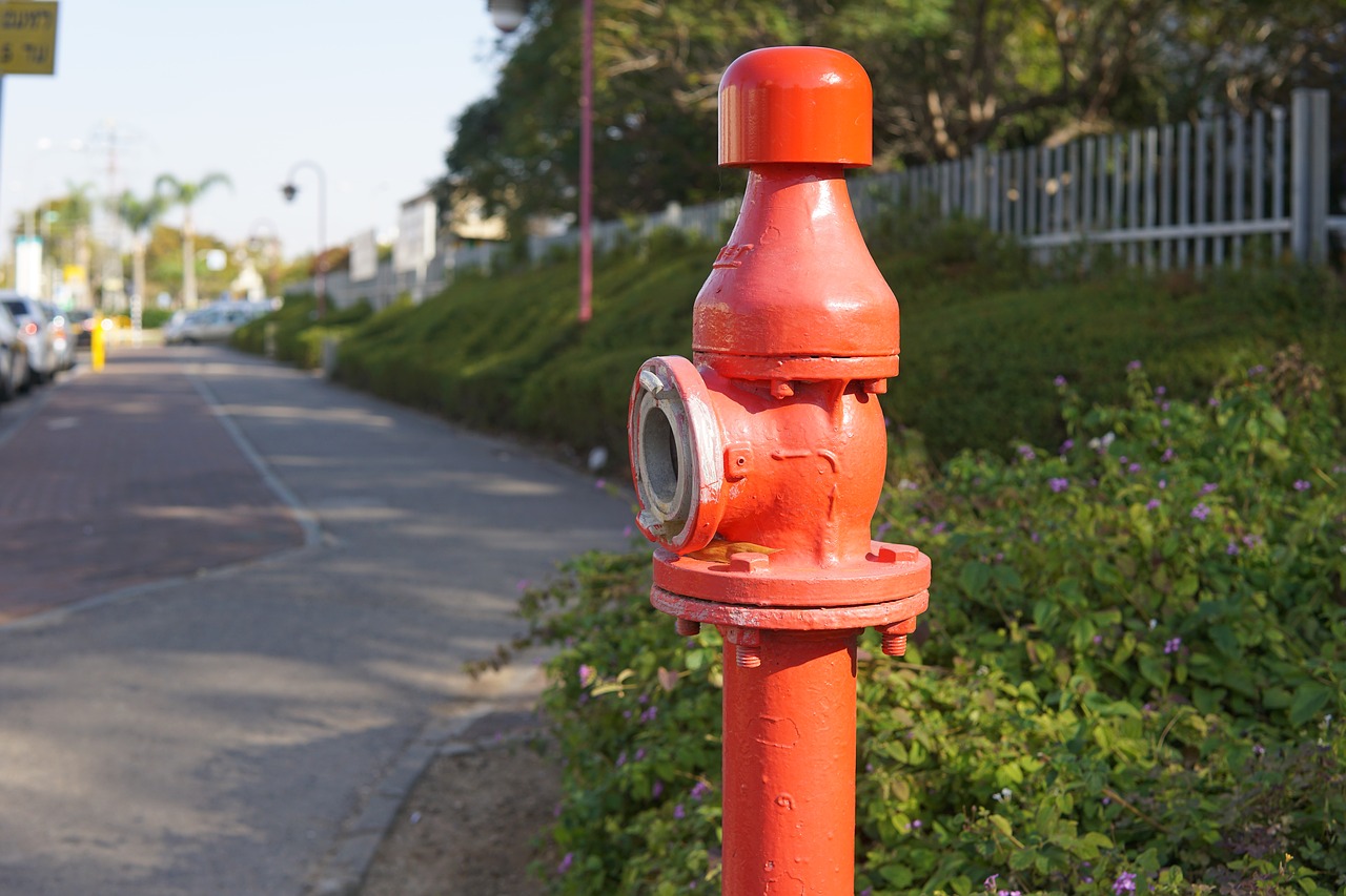 fireplug old fire hydrant fire pc free photo