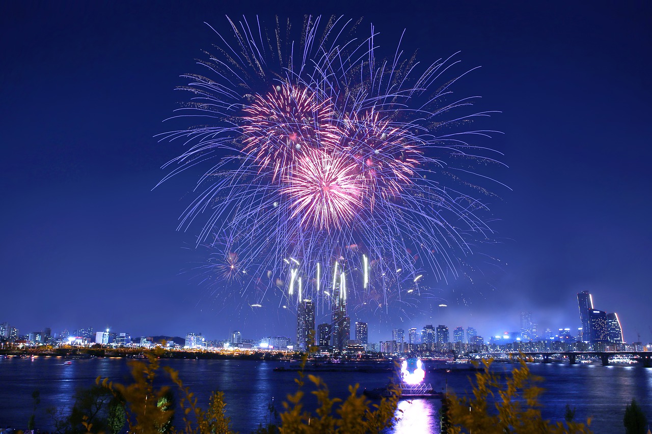 fireworks  yeouido  seoul free photo