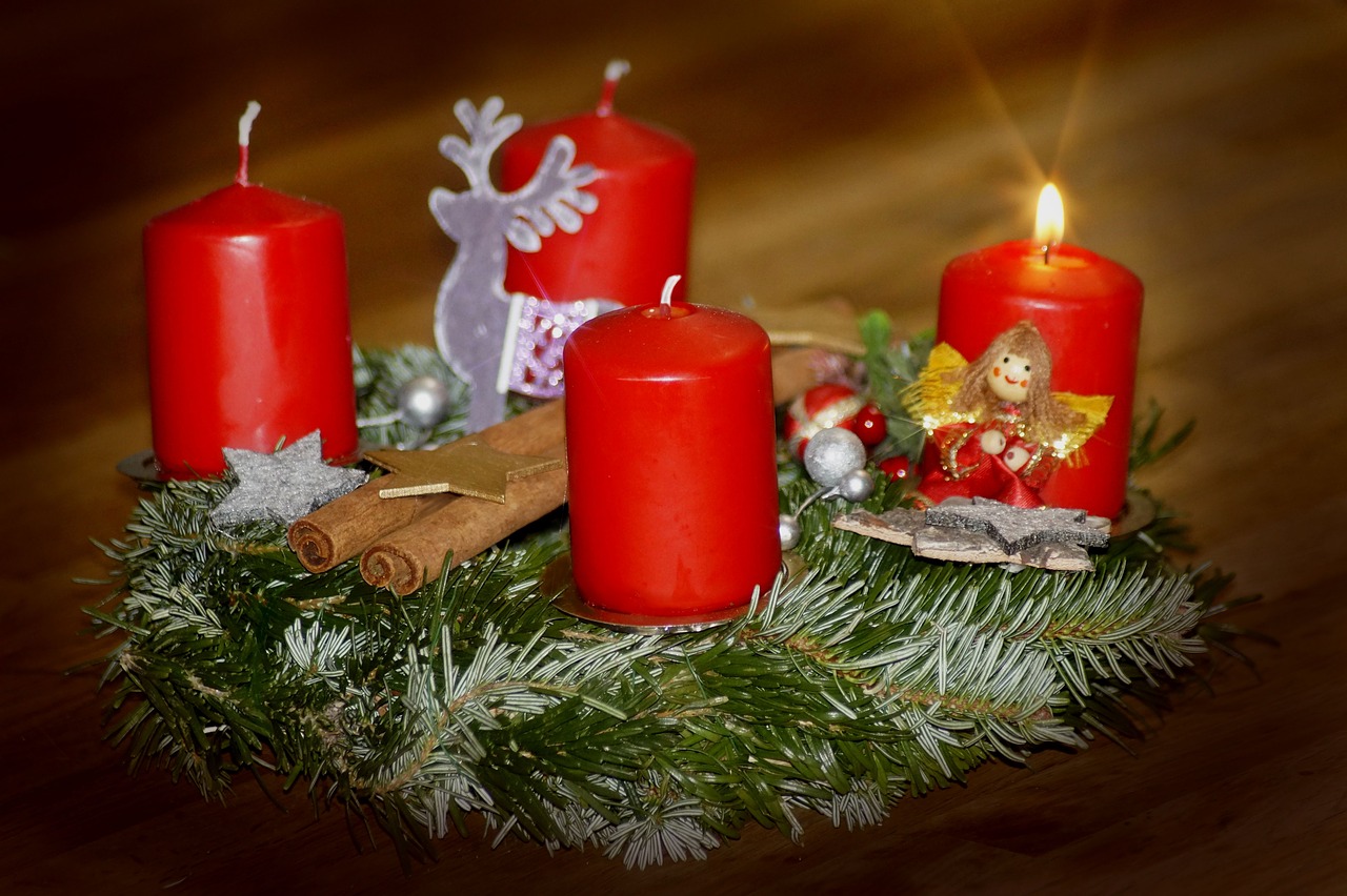 first advent  advent wreath  advent free photo
