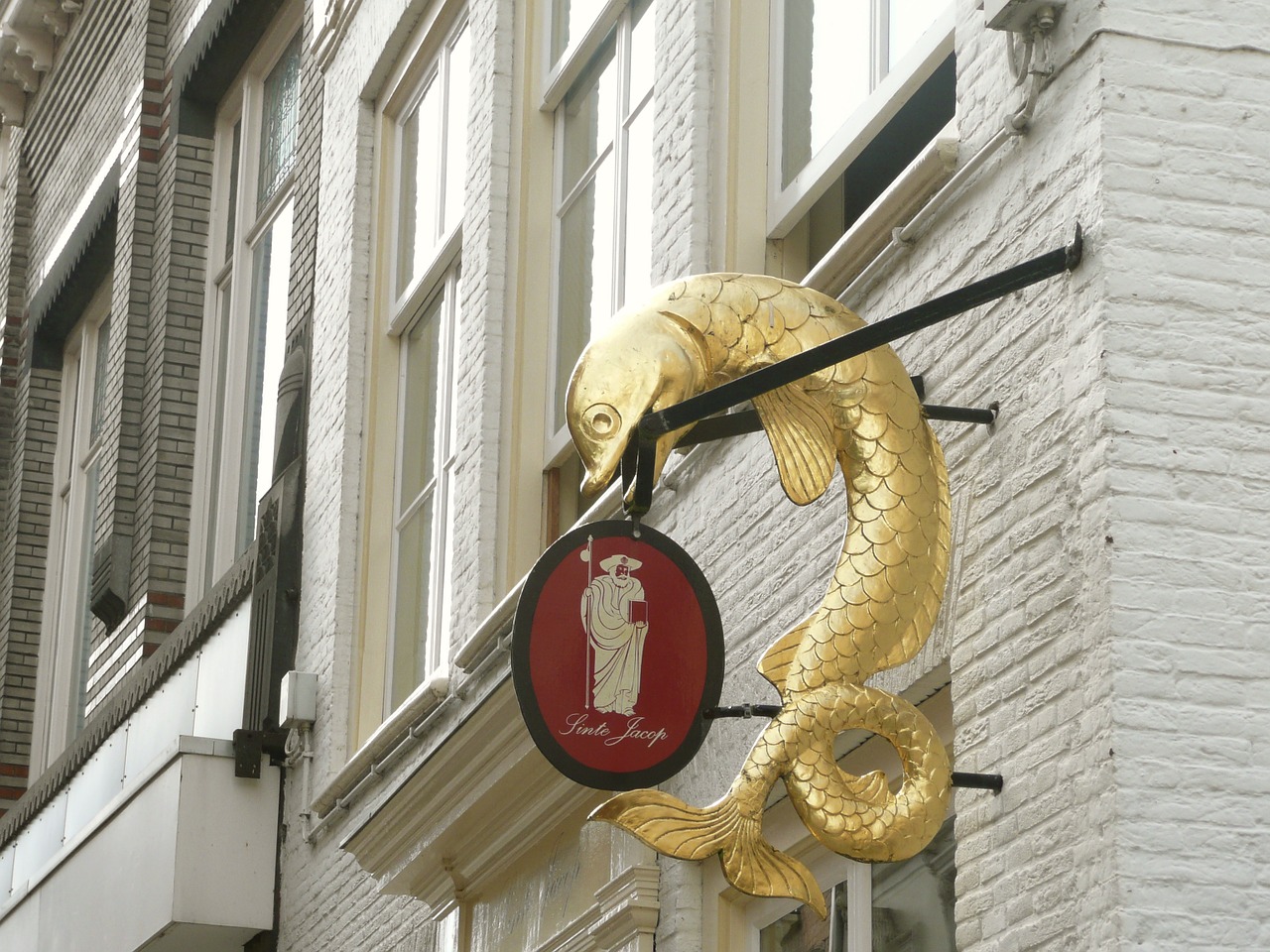 fish restaurant sign free photo