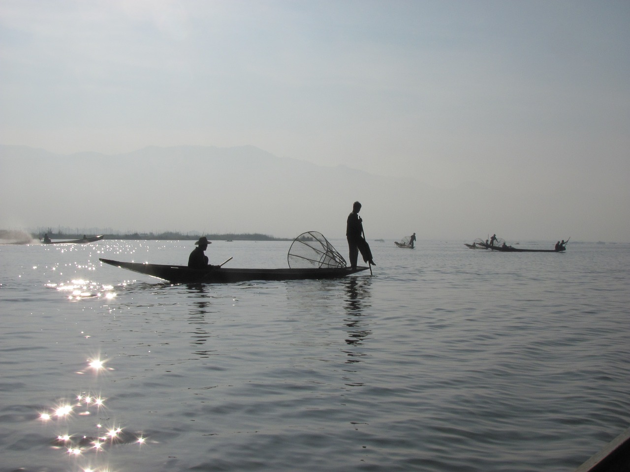 fisherman boat lake free photo