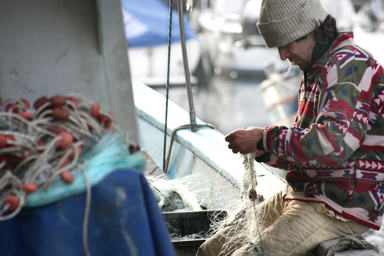 fisherman network boat free photo