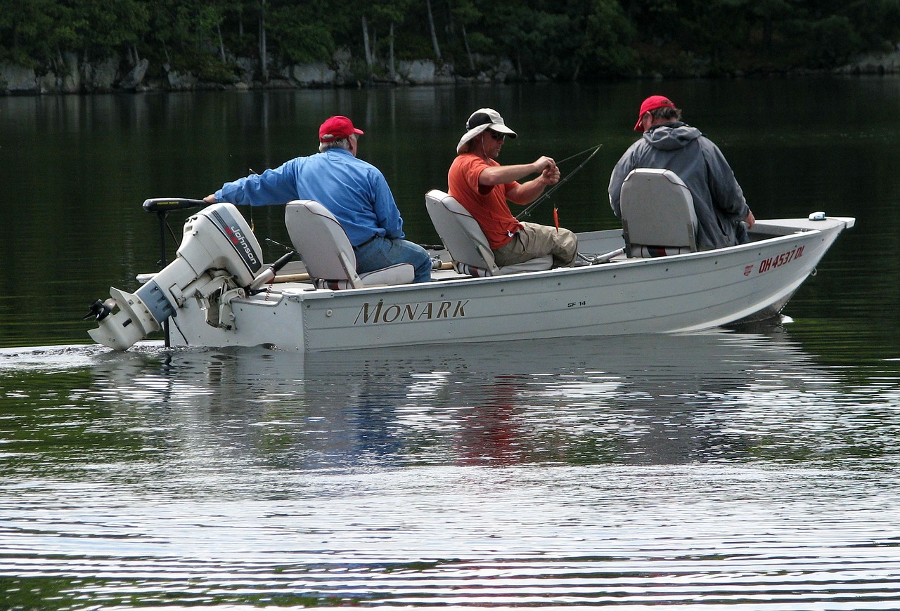 fishermen fishing boat free photo