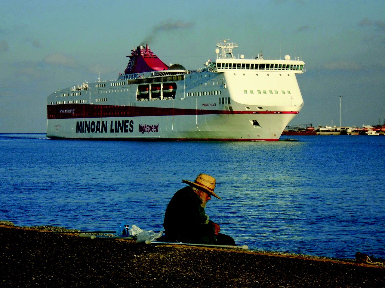 fishing port ship free photo