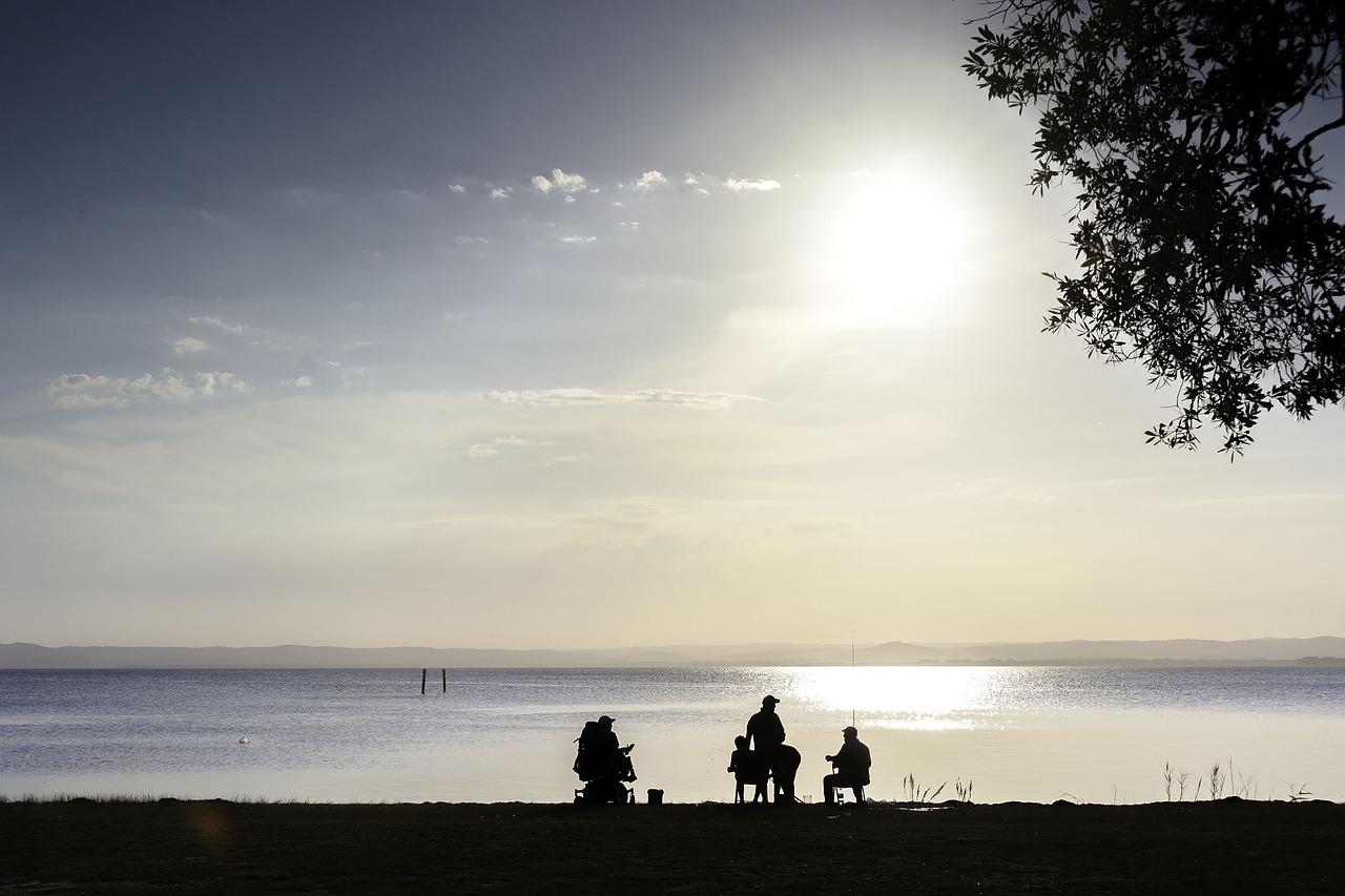 fishing lake family free photo