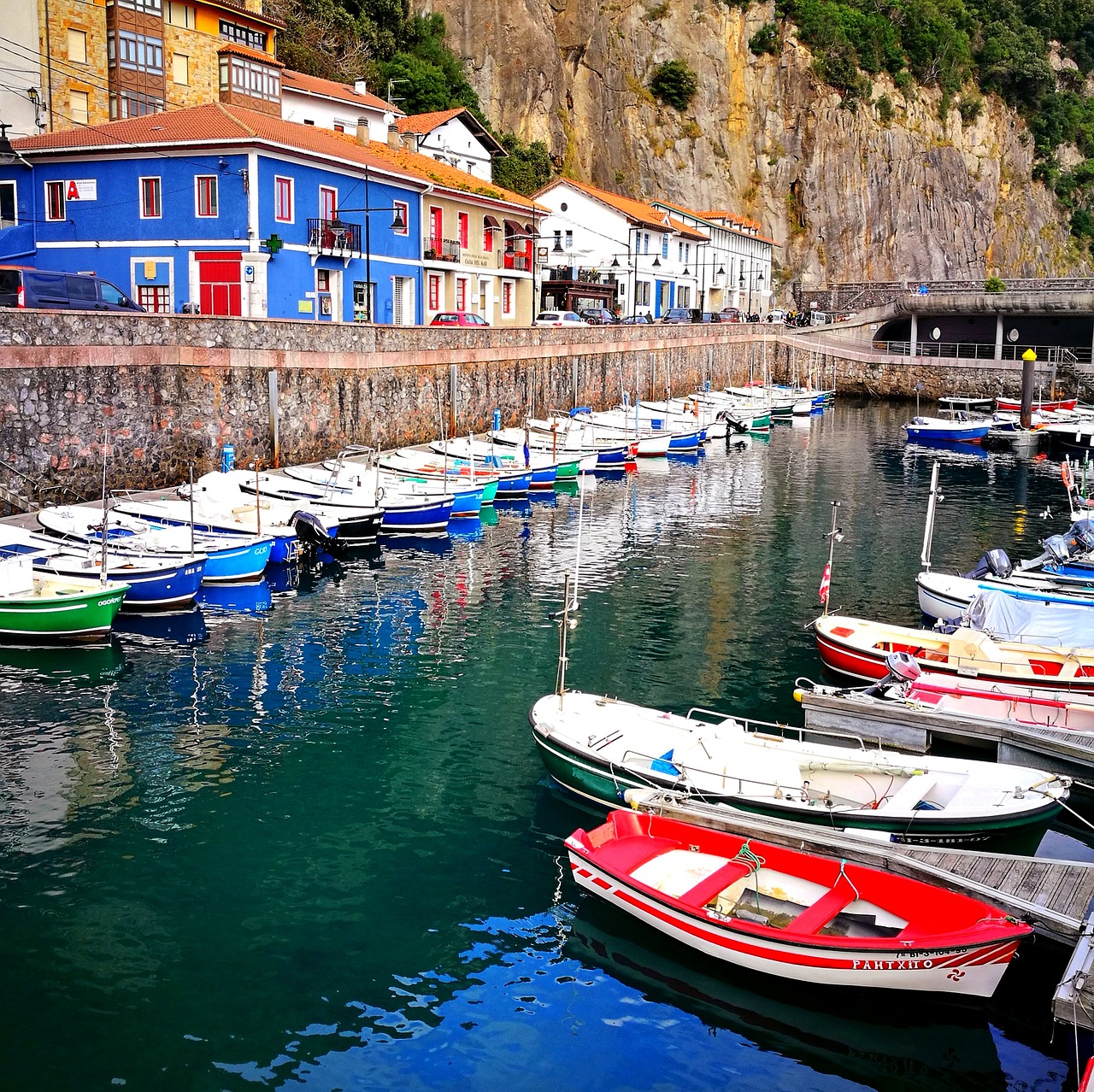 fishing  boats  sea free photo