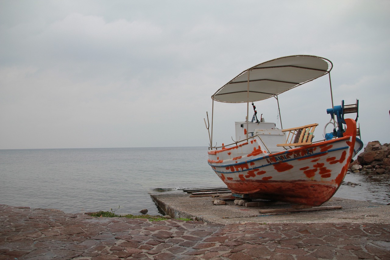 fishing  boat  water free photo