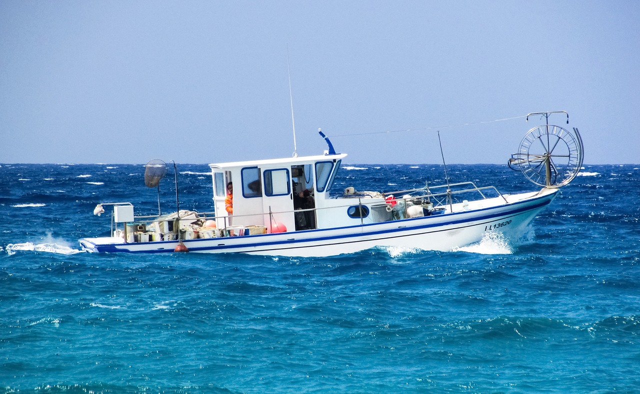 fishing boat sea fishing free photo