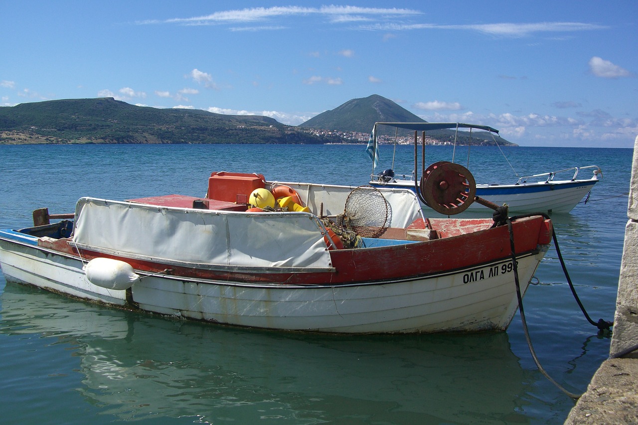 fishing boat sea kiparissia free photo