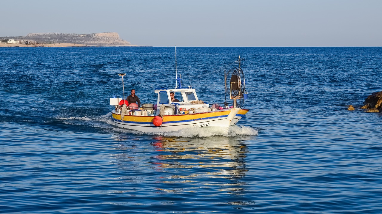 fishing boat harbor fishing free photo