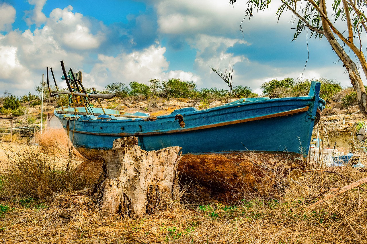 fishing boat  wooden  traditional free photo