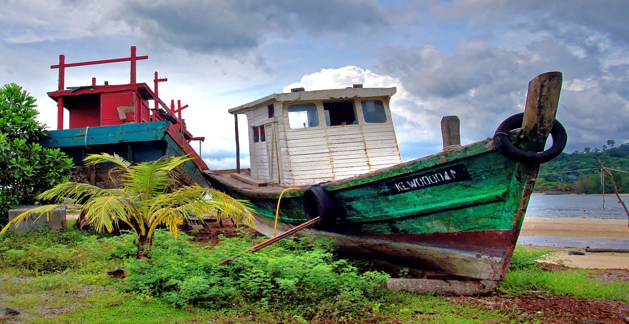 fishing boat old boat free photo