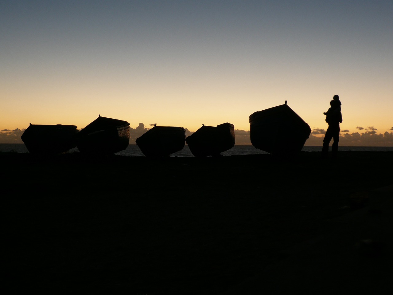 fishing boats abendstimmung beach free photo