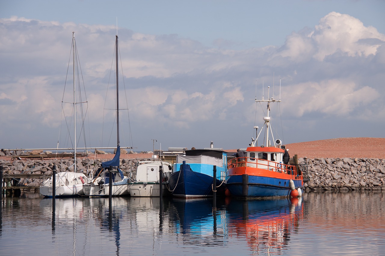 fishing boats port skudehavnen free photo